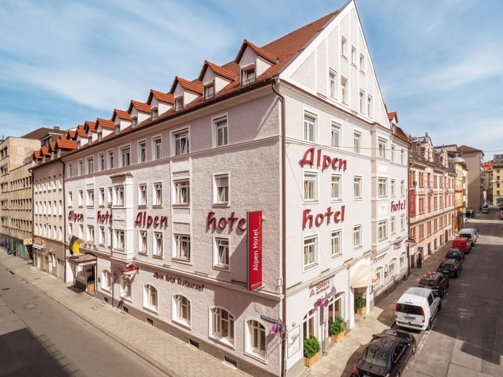 Alpen Hotel München #1